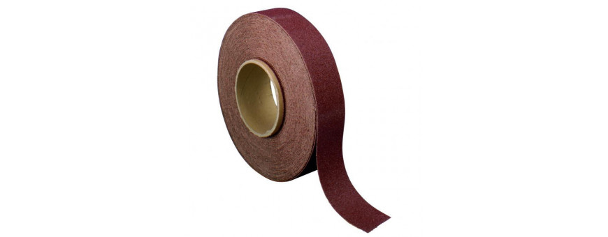 Brosse métallique et abrasif