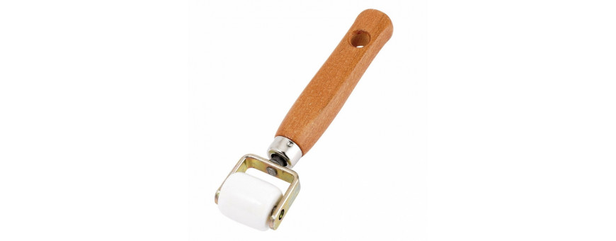 Outils de Tapissier
